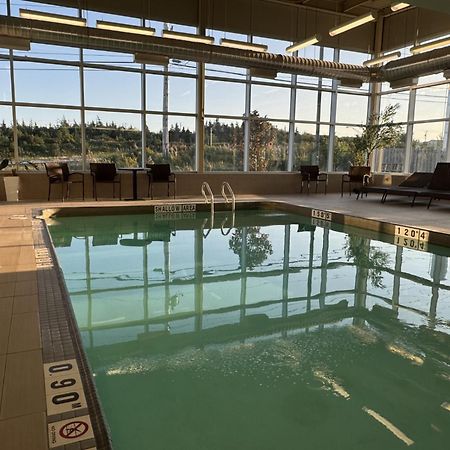 Hampton Inn & Suites By Hilton St. John'S Airport Exteriör bild