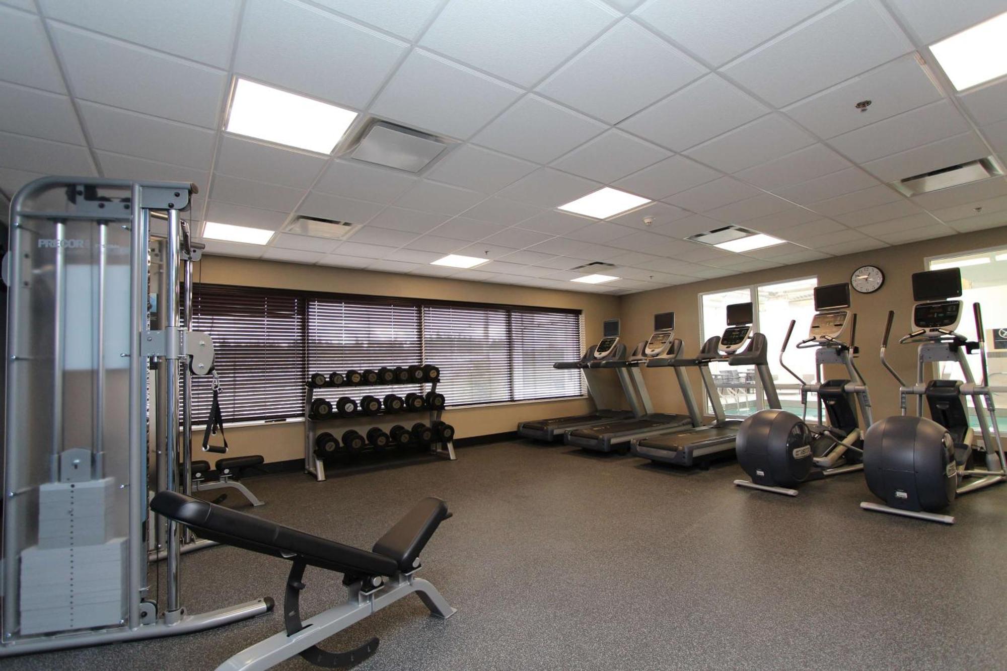 Hampton Inn & Suites By Hilton St. John'S Airport Exteriör bild