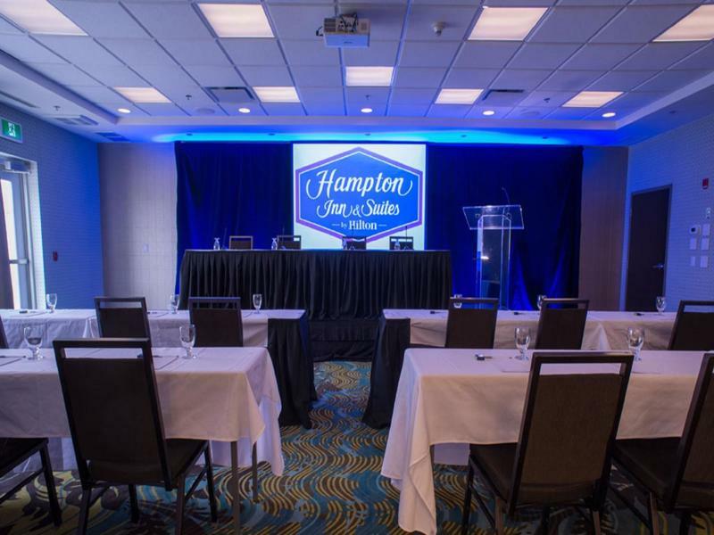 Hampton Inn & Suites By Hilton St. John'S Airport Exteriör bild